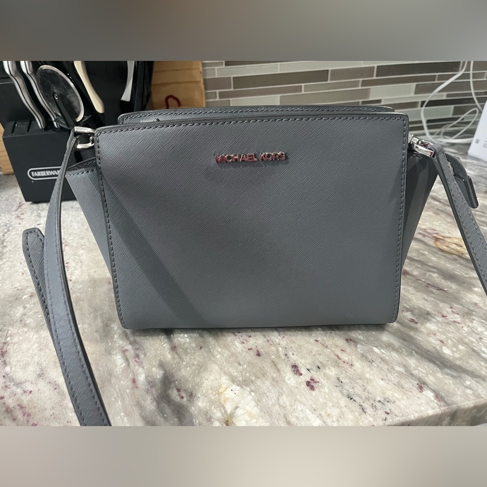 COPY - MICHAEL KORS Gray shoulder bag